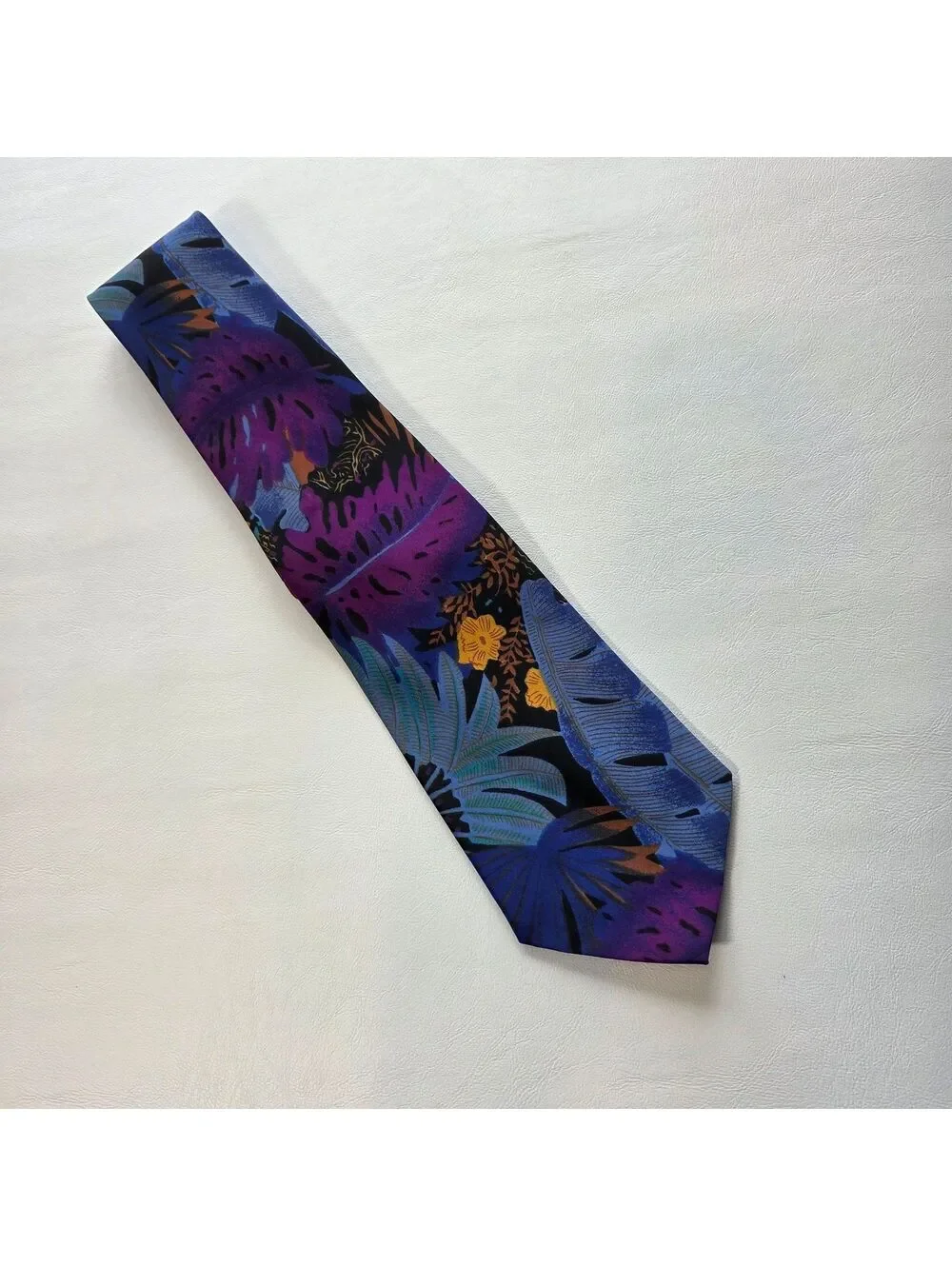 Men's Floral Patterned Silk Tie in Blue and Purple